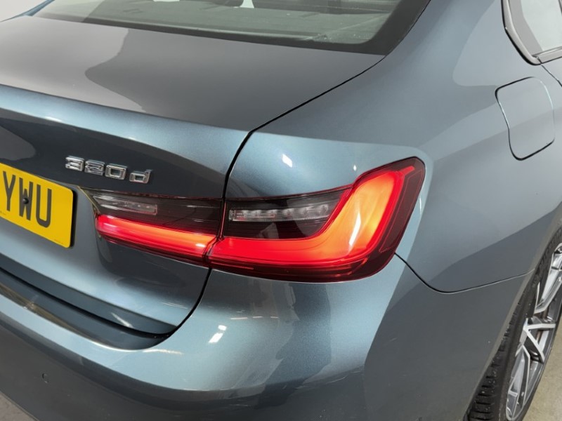 2019 (19) BMW 3 SERIES 320d Sport 4dr 4909475