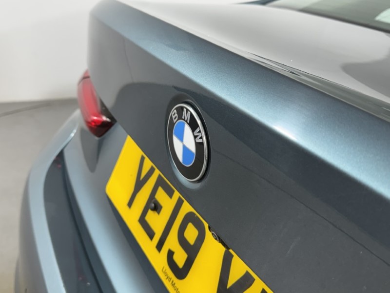 2019 (19) BMW 3 SERIES 320d Sport 4dr 4909473