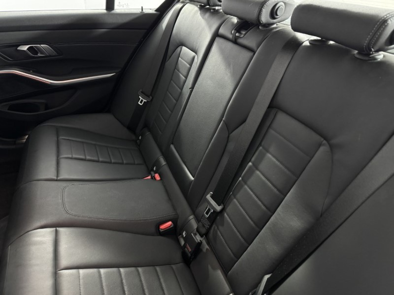 2019 (19) BMW 3 SERIES 320d Sport 4dr 4909469