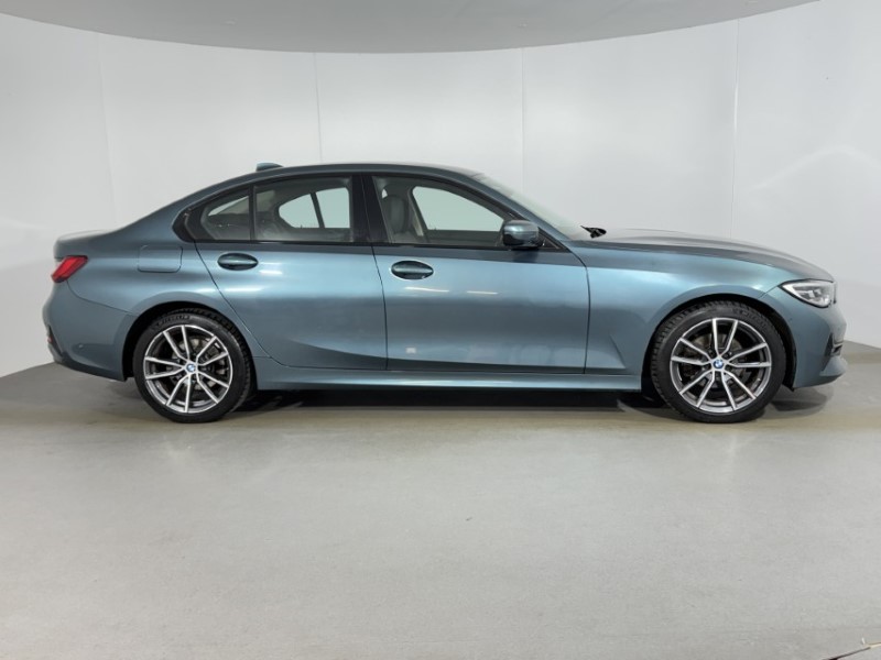 2019 (19) BMW 3 SERIES 320d Sport 4dr 4909500