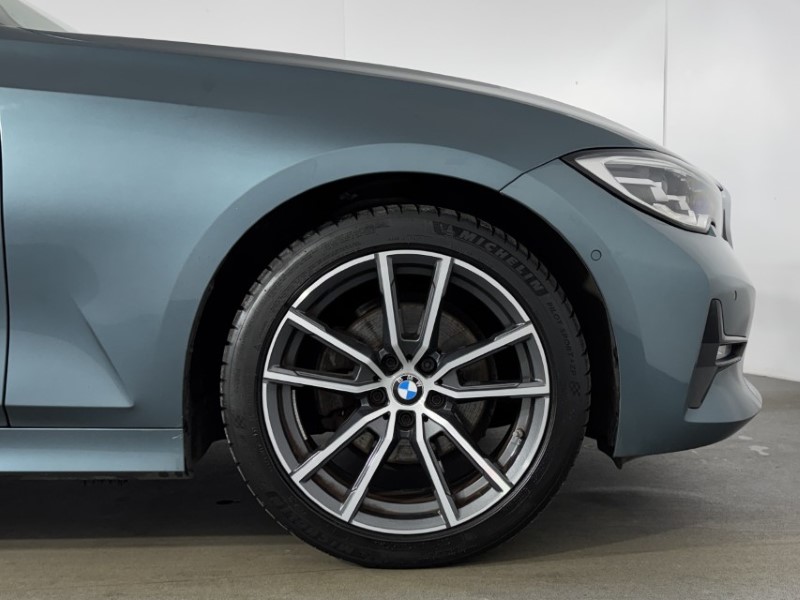 2019 (19) BMW 3 SERIES 320d Sport 4dr 4909479