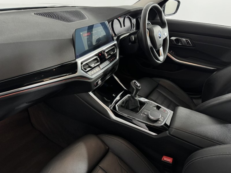 2019 (19) BMW 3 SERIES 320d Sport 4dr 4909470