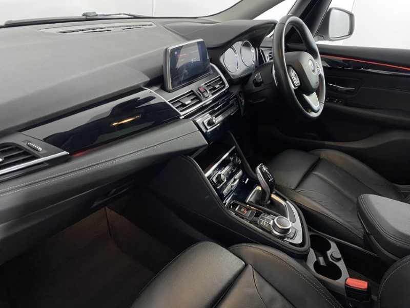 2018 (68) BMW 2 SERIES 220i Luxury 5dr DCT 4937791