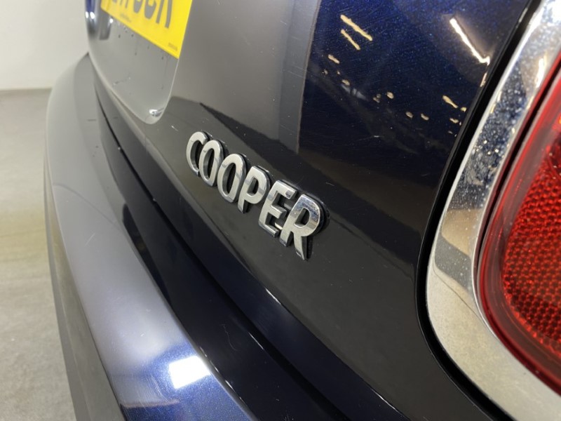 2021 (71) MINI HATCHBACK 1.5 Cooper Exclusive 3dr Auto 4928586
