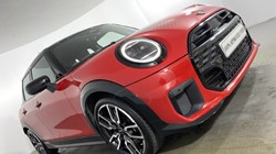 2025 (25) MINI COOPER 2.0 S Sport 5dr Auto 4950167