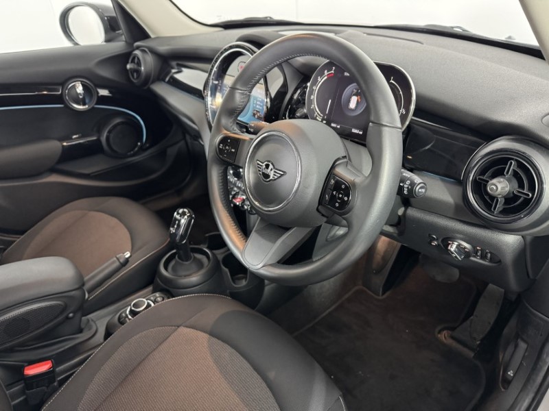 2023 (23) MINI HATCHBACK 1.5 Cooper Classic Premium 5dr Auto 4912848