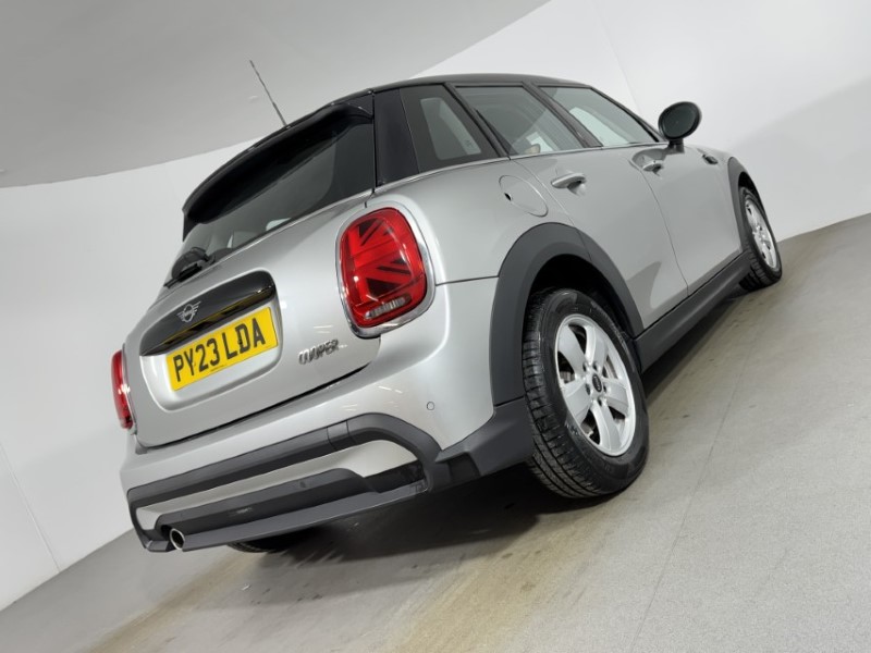 2023 (23) MINI HATCHBACK 1.5 Cooper Classic Premium 5dr Auto 4912866