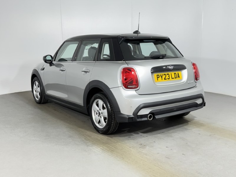 2023 (23) MINI HATCHBACK 1.5 Cooper Classic Premium 5dr Auto