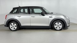 2023 (23) MINI HATCHBACK 1.5 Cooper Classic Premium 5dr Auto 4912884