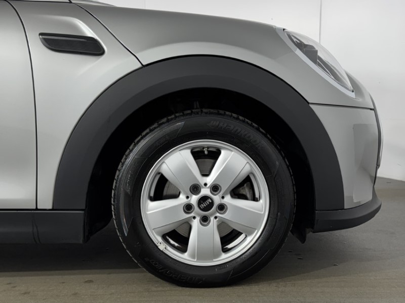 2023 (23) MINI HATCHBACK 1.5 Cooper Classic Premium 5dr Auto 4912863