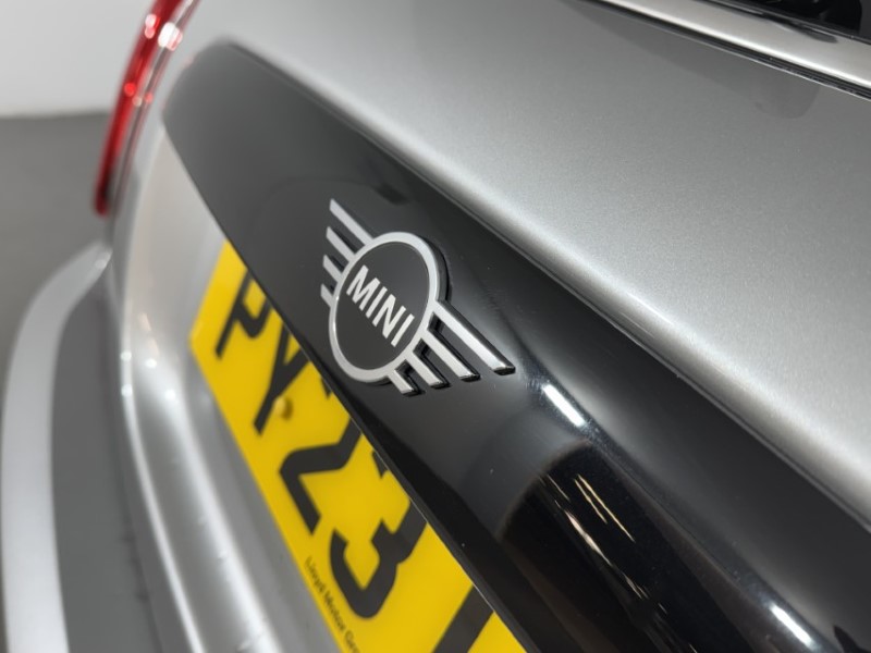 2023 (23) MINI HATCHBACK 1.5 Cooper Classic Premium 5dr Auto 4912856