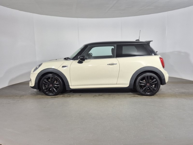 2020 (70) MINI HATCHBACK 1.5 Cooper Sport 3dr Auto 4918114