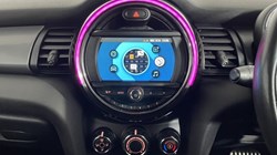 2020 (70) MINI HATCHBACK 1.5 Cooper Sport 3dr Auto 4918129