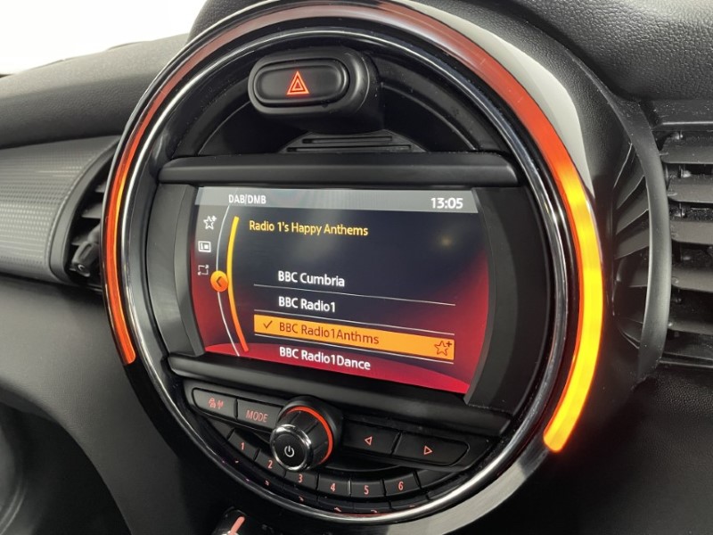 2020 (70) MINI HATCHBACK 1.5 Cooper Sport 3dr Auto 4918221