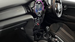 2020 (70) MINI HATCHBACK 1.5 Cooper Sport 3dr Auto 4918090