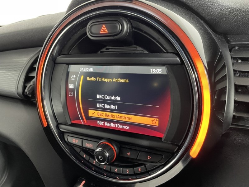 2020 (70) MINI HATCHBACK 1.5 Cooper Sport 3dr Auto 4918222