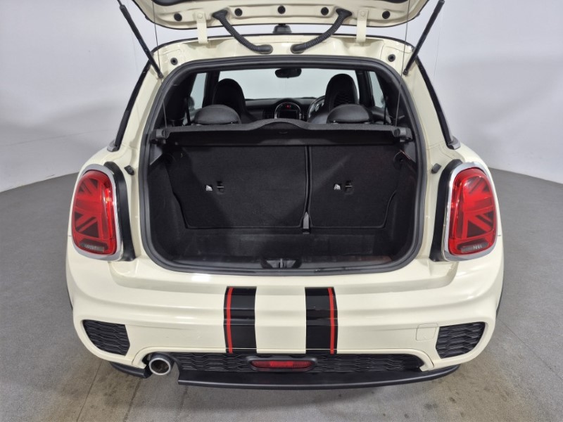 2020 (70) MINI HATCHBACK 1.5 Cooper Sport 3dr Auto 4918093