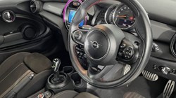 2020 (70) MINI HATCHBACK 1.5 Cooper Sport 3dr Auto 4918084