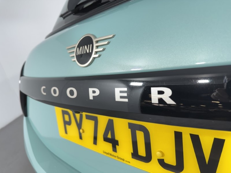 2024 (74) MINI COOPER 1.5 C Classic 5dr Auto 4959027