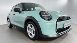 2024 (74) MINI COOPER 1.5 C Classic 5dr Auto 4959059