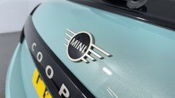 2024 (74) MINI COOPER 1.5 C Classic 5dr Auto 4959026