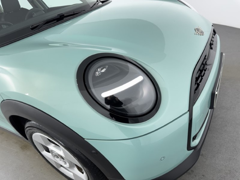 2024 (74) MINI COOPER 1.5 C Classic 5dr Auto 4959032