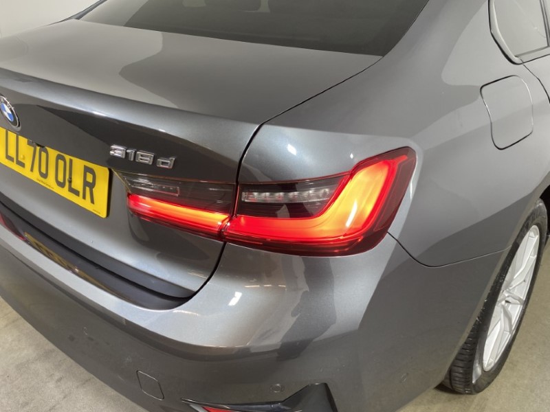 2020 (70) BMW 3 SERIES 318d MHT SE 4dr Step Auto 4932108