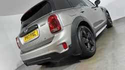2017 (17) MINI COUNTRYMAN 1.5 Cooper 5dr Auto 4970579