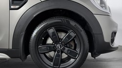 2017 (17) MINI COUNTRYMAN 1.5 Cooper 5dr Auto 4970576