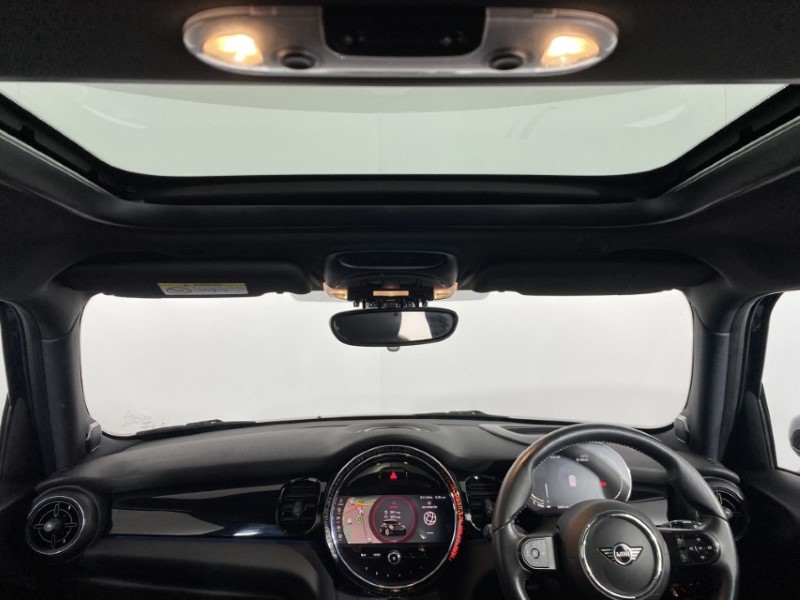 2021 (21) MINI HATCHBACK 1.5 Cooper Sport 5dr Auto 4921868