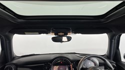 2021 (21) MINI HATCHBACK 1.5 Cooper Sport 5dr Auto 4921868