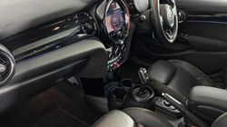 2021 (21) MINI HATCHBACK 1.5 Cooper Sport 5dr Auto 4921873