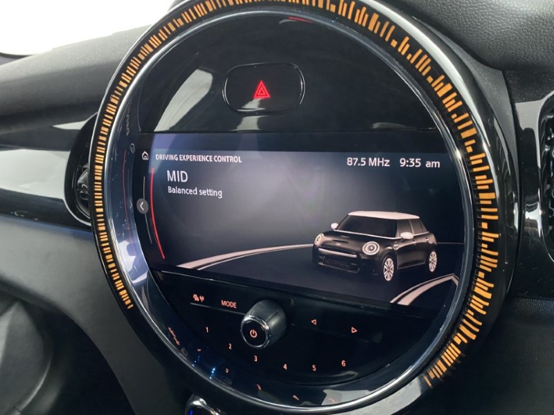 2021 (21) MINI HATCHBACK 1.5 Cooper Sport 5dr Auto 4921850