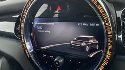 2021 (21) MINI HATCHBACK 1.5 Cooper Sport 5dr Auto 4921850