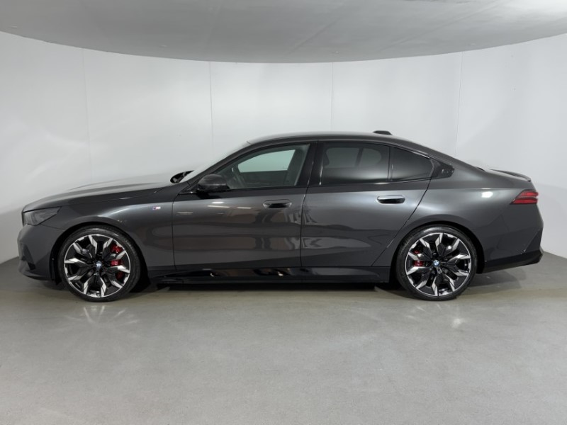 2025 (75) BMW I5 250kW eDrive40 M Sport Pro 84kWh 4dr Auto 5423737