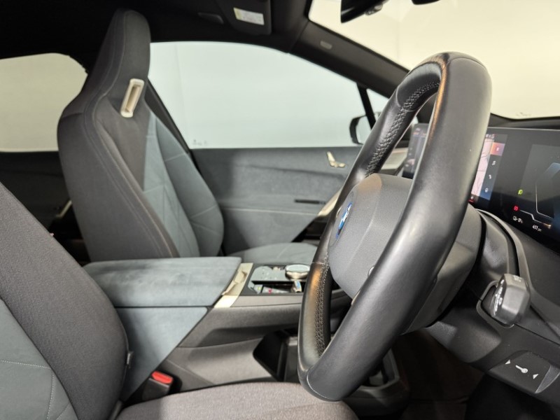 2022 (22) BMW iX 240kW xDrive40 M Sport 76.6kWh 5dr Auto 4948196