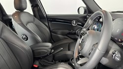 2023 (23) MINI HATCHBACK 1.5 Cooper Exclusive Premium 5dr Auto 5027395