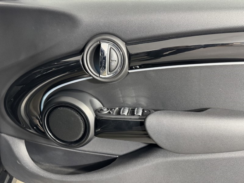 2023 (23) MINI HATCHBACK 1.5 Cooper Exclusive Premium 5dr Auto 5027400