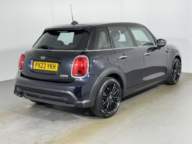 2023 (23) MINI HATCHBACK 1.5 Cooper Exclusive Premium 5dr Auto 5027471