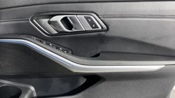 2021 (71) BMW 3 SERIES 330e M Sport 5dr Step Auto 4949551