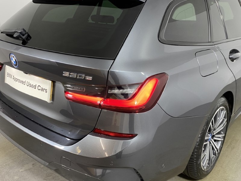 2021 (71) BMW 3 SERIES 330e M Sport 5dr Step Auto 4949561