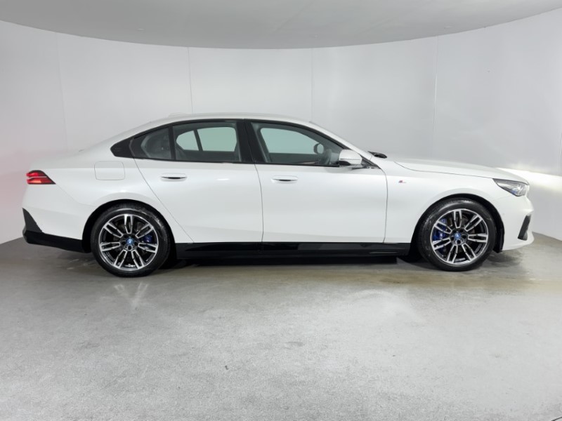 2025 (25) BMW I5 250kW eDrive40 M Sport 84kWh 4dr Auto 4985885