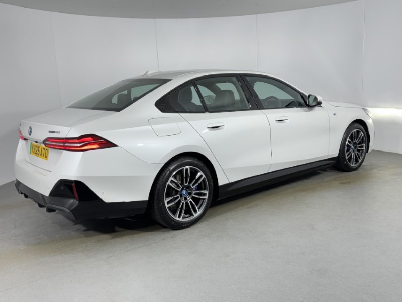 2025 (25) BMW I5 250kW eDrive40 M Sport 84kWh 4dr Auto 4985918