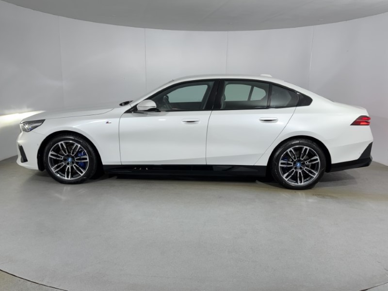 2025 (25) BMW I5 250kW eDrive40 M Sport 84kWh 4dr Auto 4985903