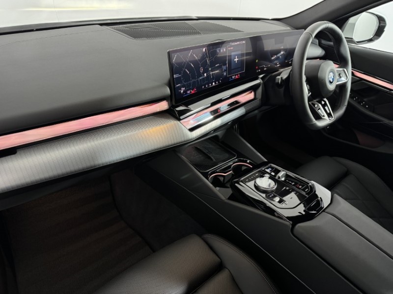 2025 (25) BMW I5 250kW eDrive40 M Sport 84kWh 4dr Auto 4985879