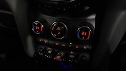 2019 (19) MINI HATCHBACK 2.0 Cooper S Classic II 3dr 4975752