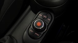 2019 (19) MINI HATCHBACK 2.0 Cooper S Classic II 3dr 4975751