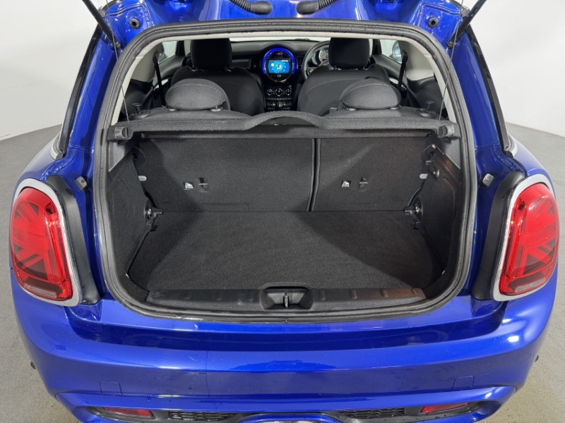 2019 (19) MINI HATCHBACK 2.0 Cooper S Classic II 3dr 4975770