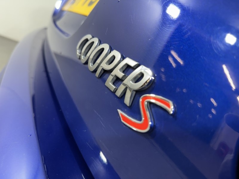 2019 (19) MINI HATCHBACK 2.0 Cooper S Classic II 3dr 4975768