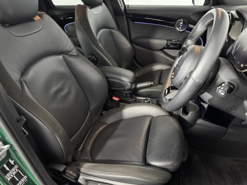 2021 (71) MINI HATCHBACK 2.0 Cooper S Sport 5dr Auto 4964686